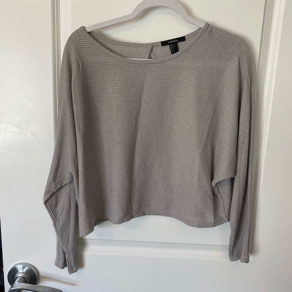 Women’s crop long sleeve lightweight sweater
